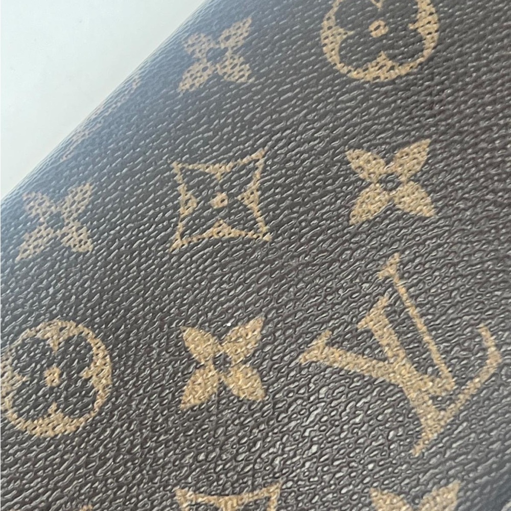 Louis Vuitton Monogram Wallet - Picture 2 of 10